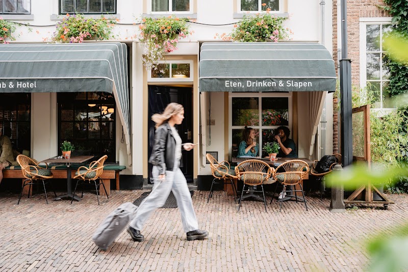 Foto van Long John's Pub & Hotel