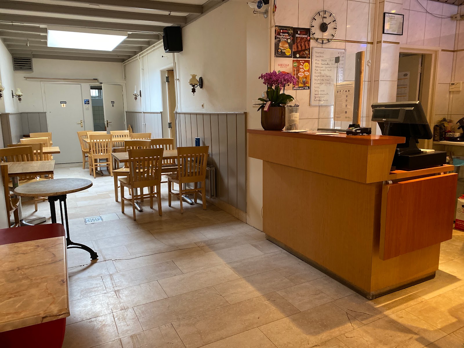 Foto van Cafetaria De Lunch