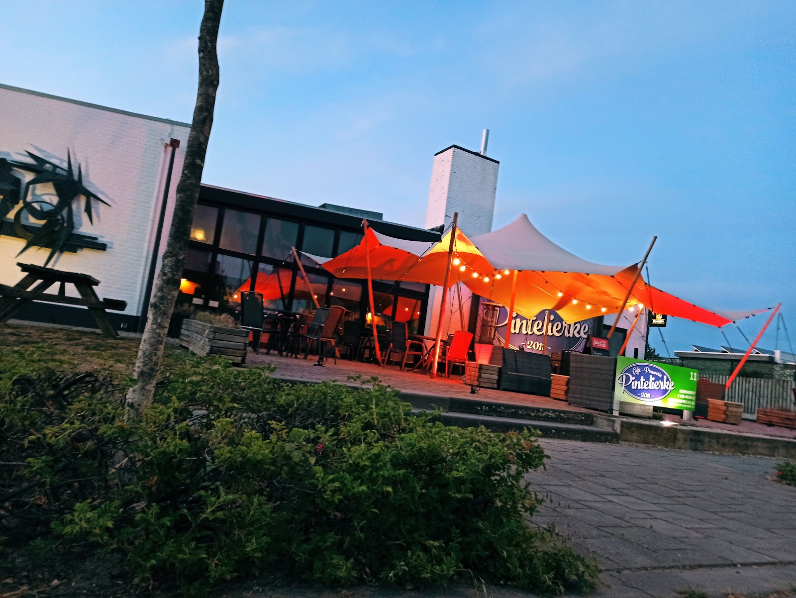 Foto van COMIQ | shared dining