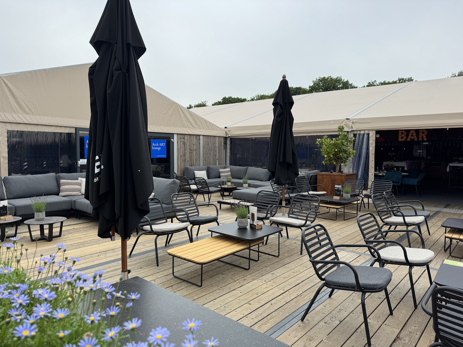 Foto van Pop-up Restaurant Asperges in het veld Cromvoirt