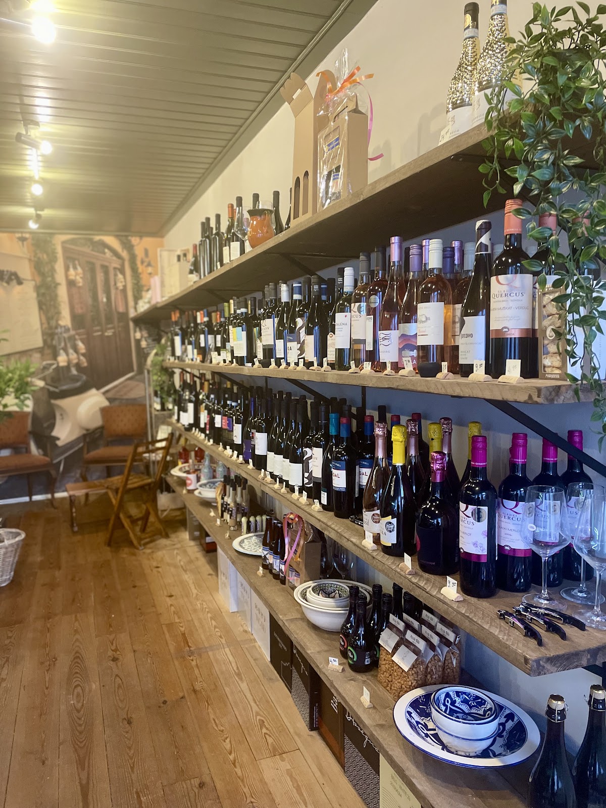 Foto van Delicatessenwinkel & Wijnhandel Holly's