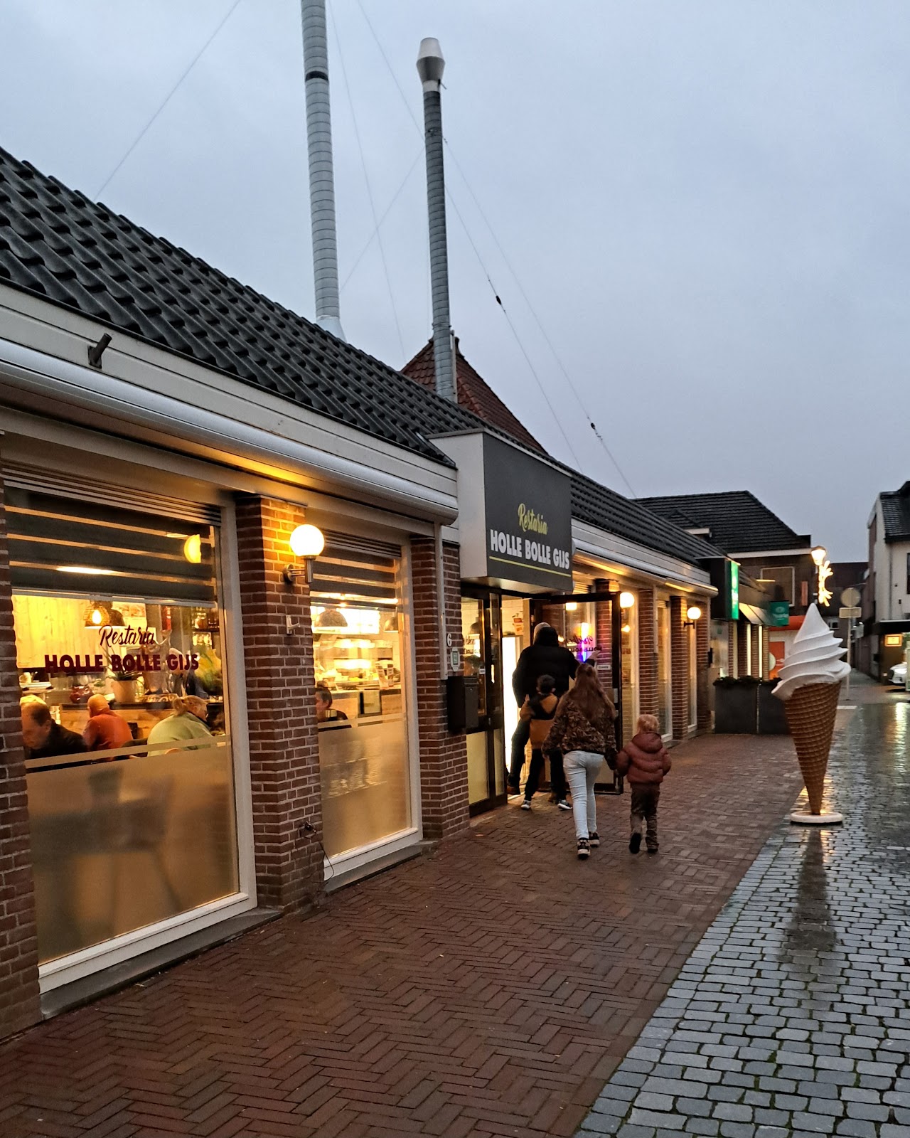 Foto van Cafetaria/Restaurant Holle Bolle Gijs