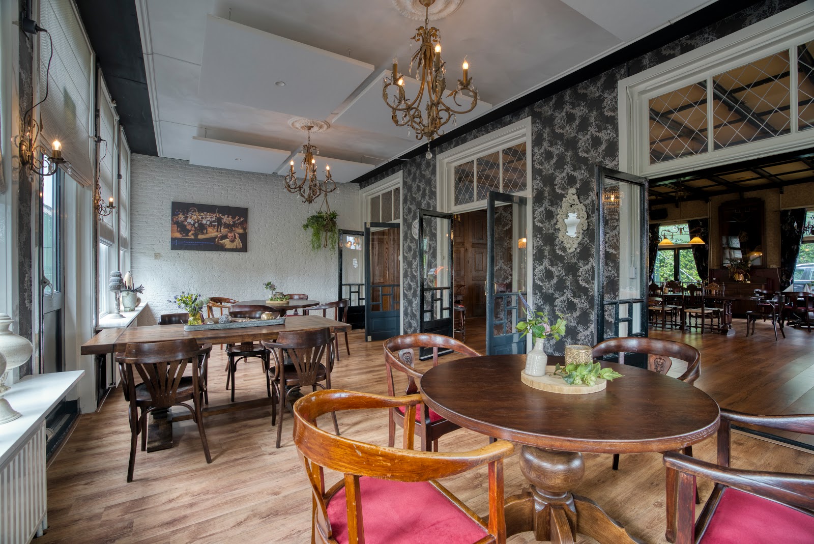 Foto van Café biljart en Zalencentrum 'Onder de Linden'