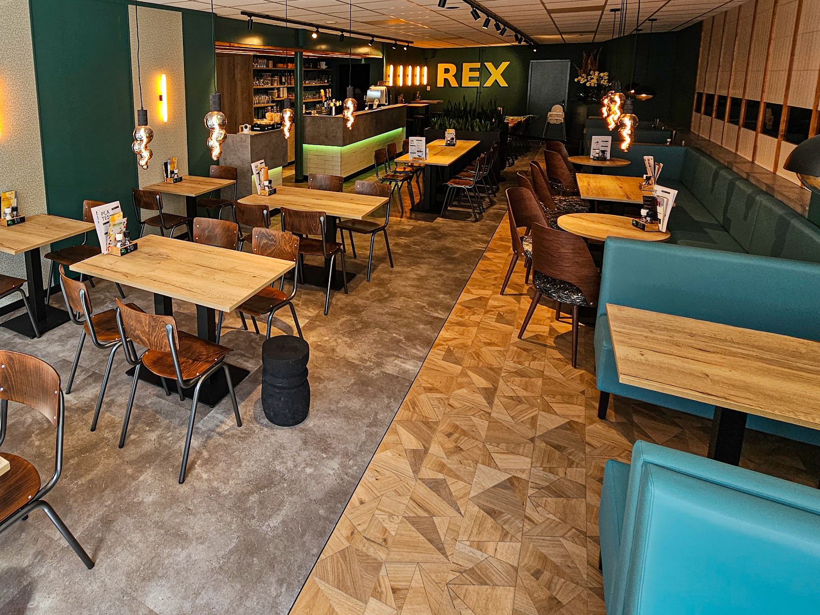 Foto van Cafetaria Rex