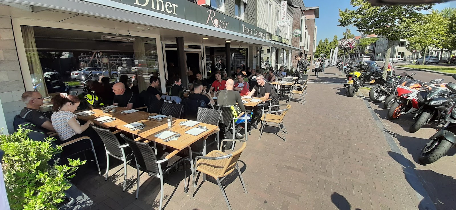 Foto van Rozèr