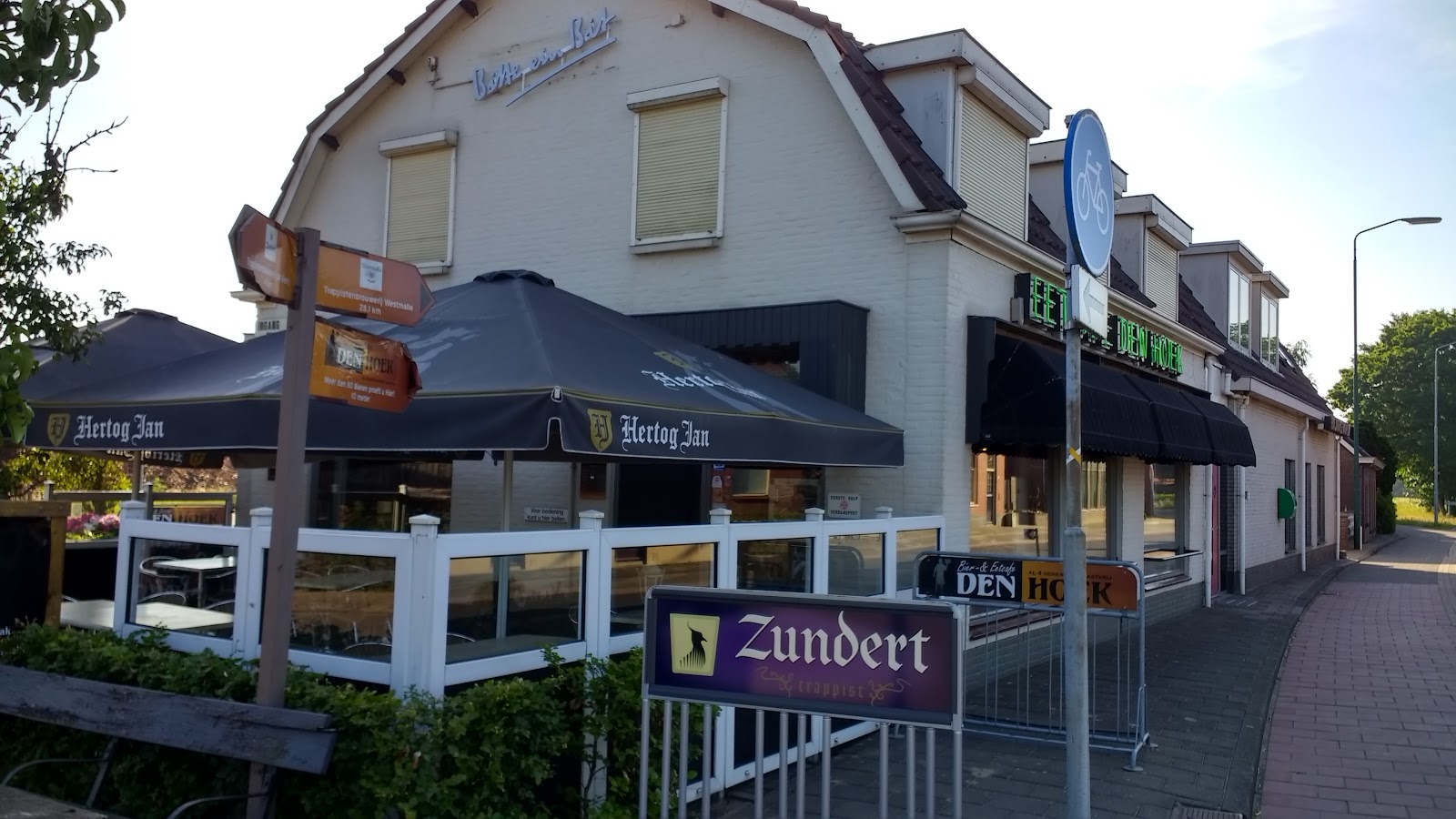 Foto van Bier - Eetcafé - Biljartcentrum Den Hoek
