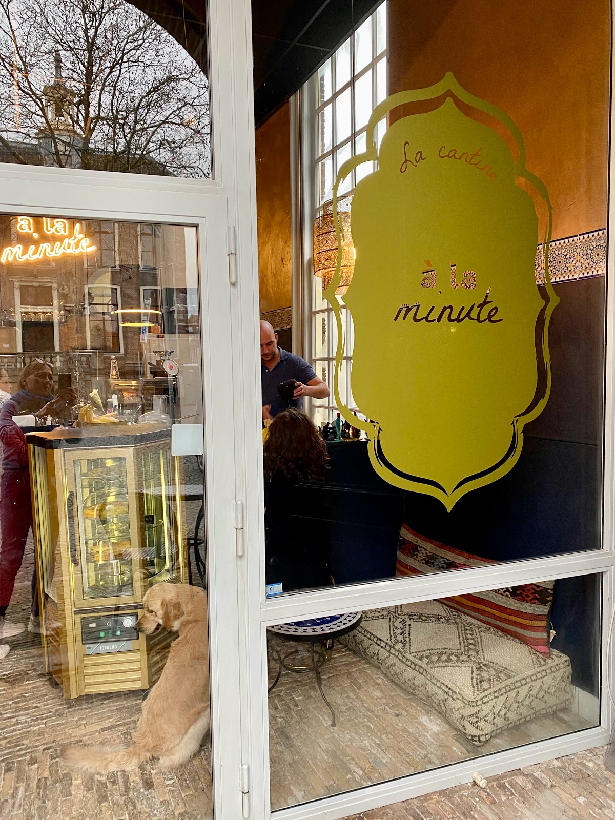 Foto van La cantine à la minute