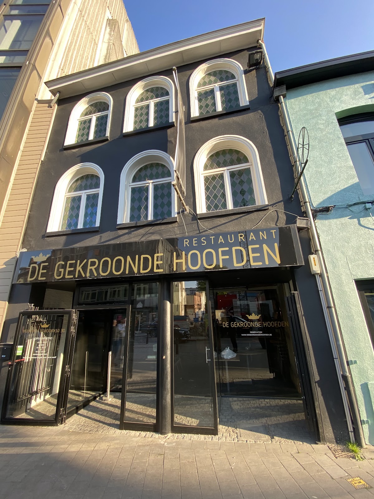 Foto van De Gekroonde Hoofden Aalst