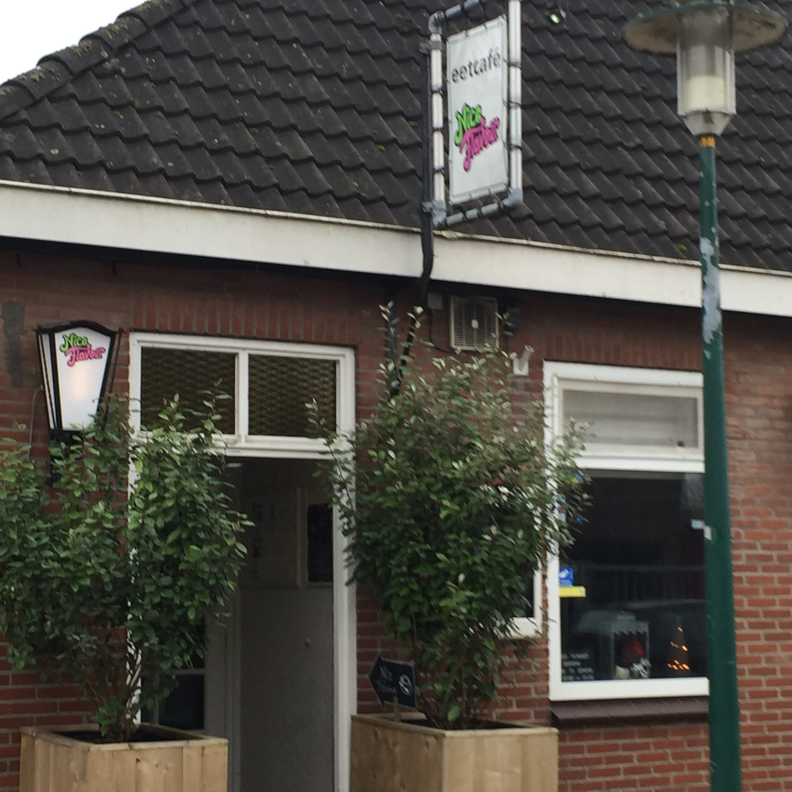 Foto van Nice Flavour Restaurant En Cafetaria verse producten