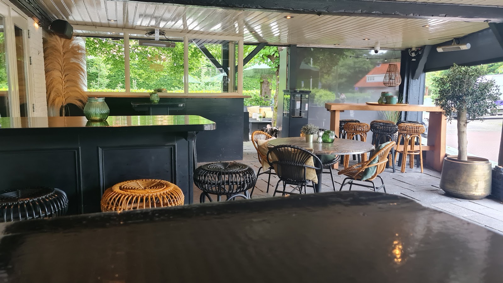 Foto van La Belle bar bistro