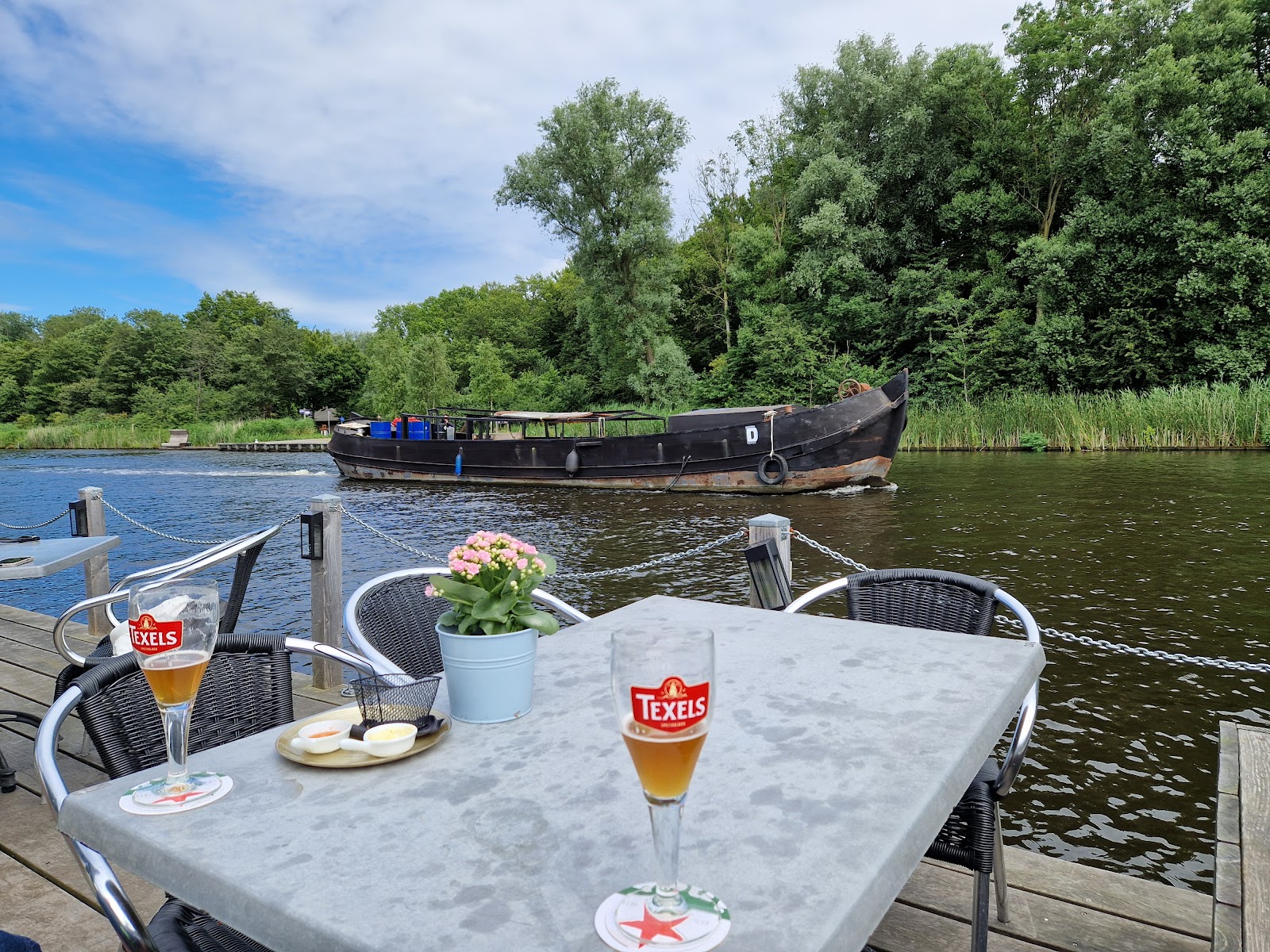 Foto van Bar Petit Restaurant de Pelikaan
