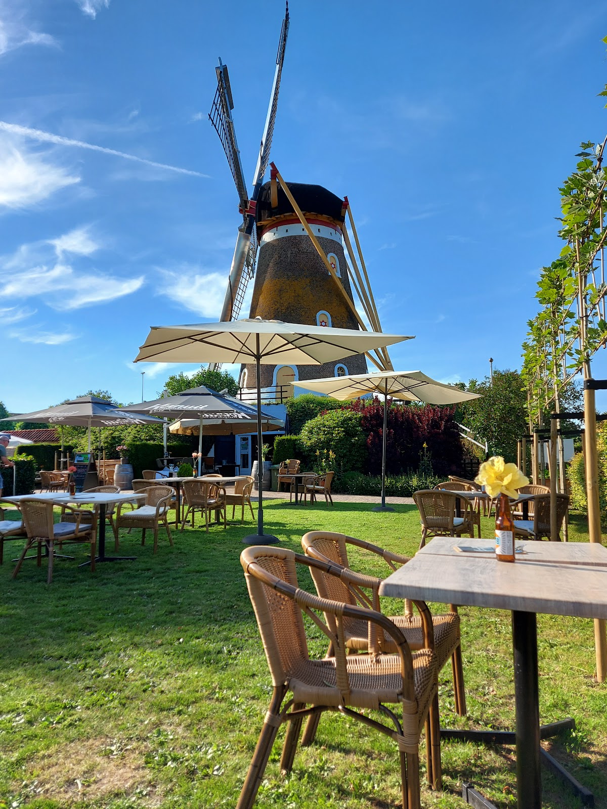 Foto van Korenmolen De Hoop eten & drinken