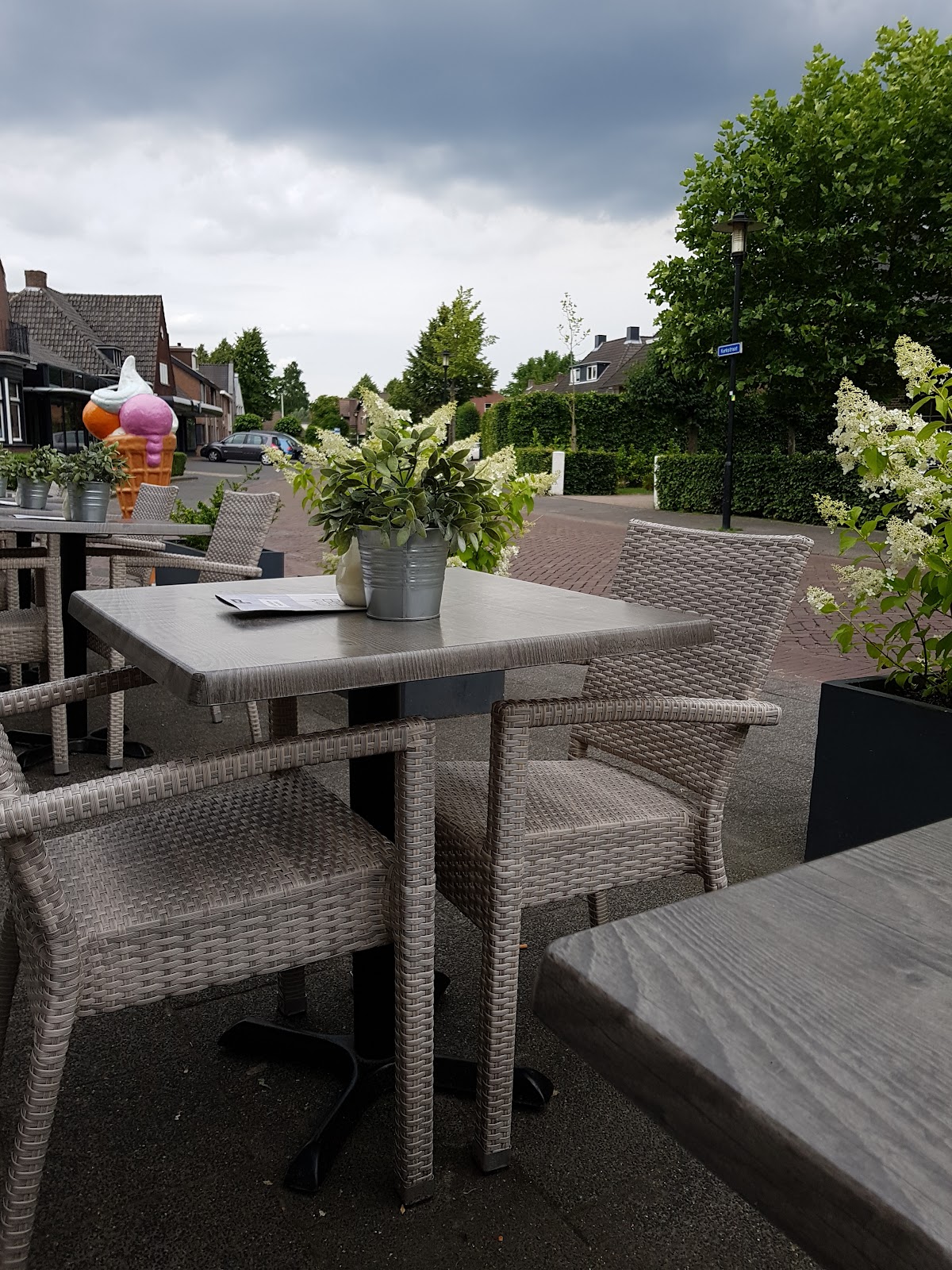 Foto van Woodpecker Cafetaria Bavel
