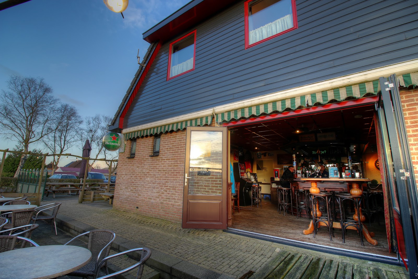 Foto van Snackbar Van de Belt / Bar & Café Bij Helmuth
