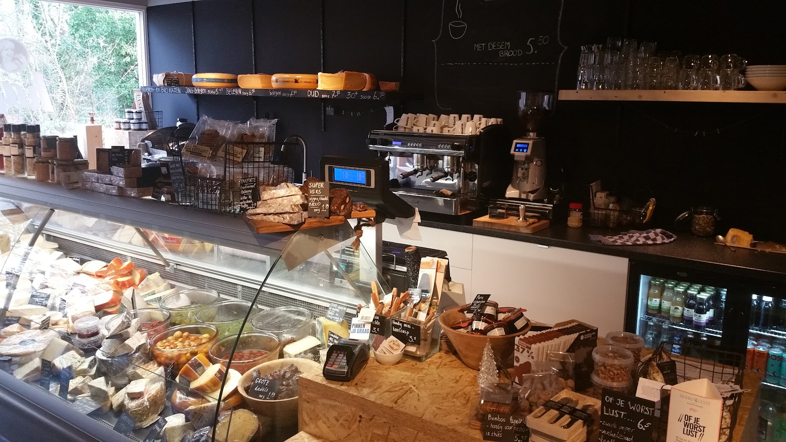 Foto van Happen bij de Baas | Lunch, kazen, delicatessen & wijnen