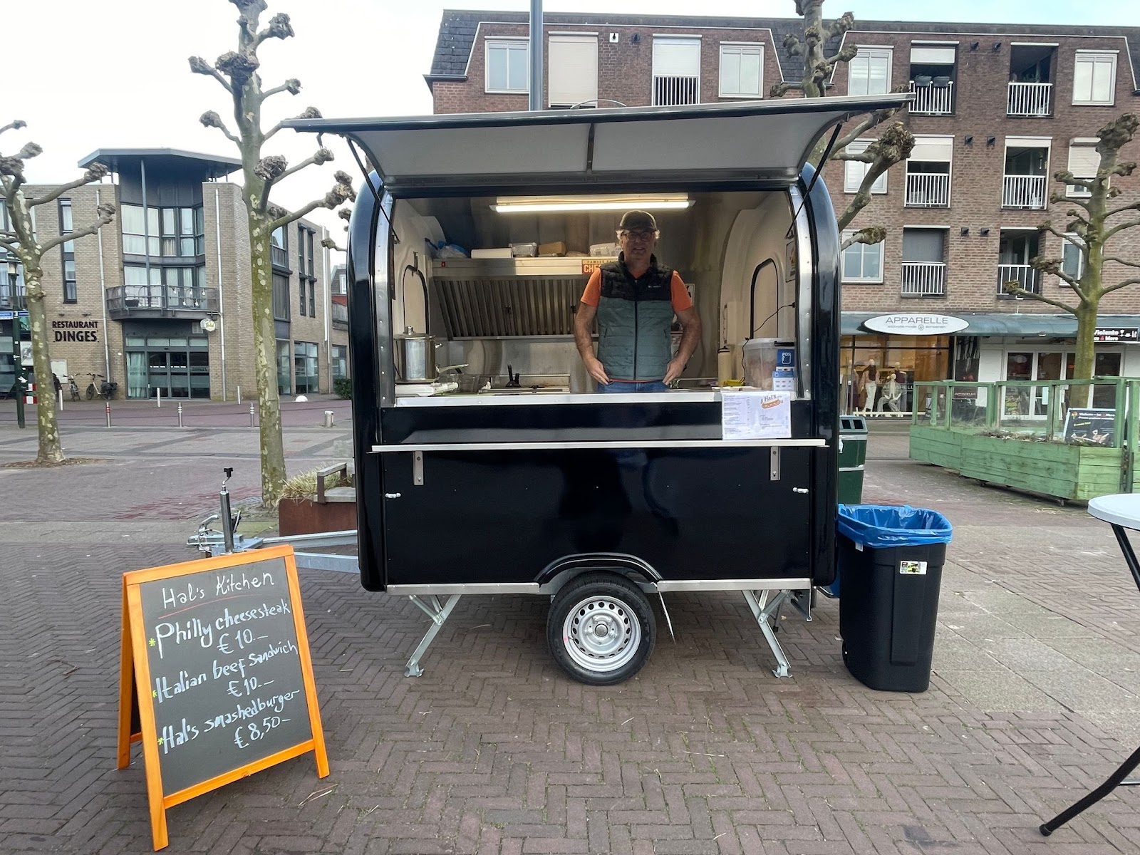Foto van Hal's Food Truck