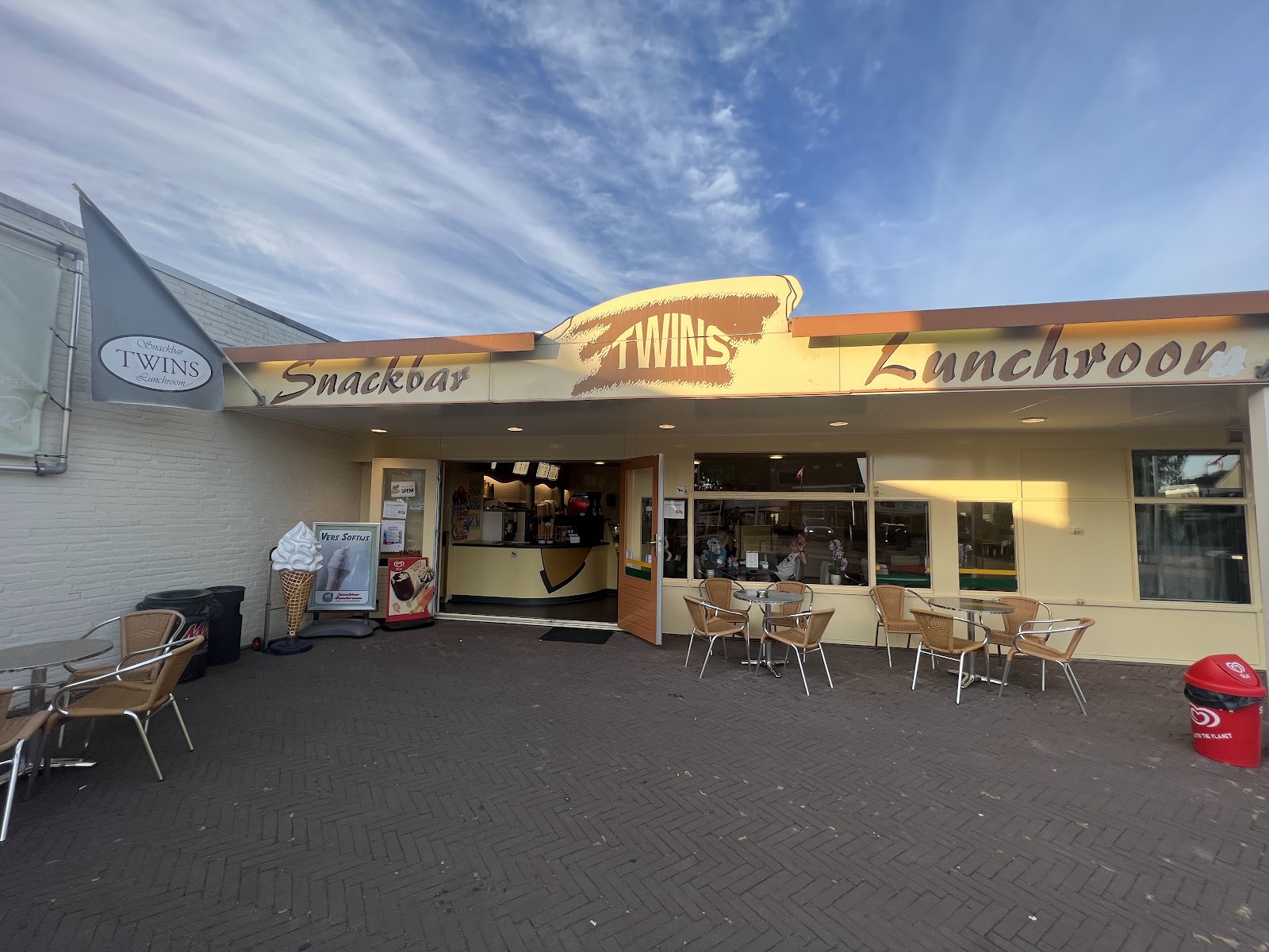 Foto van Snackbar Twins