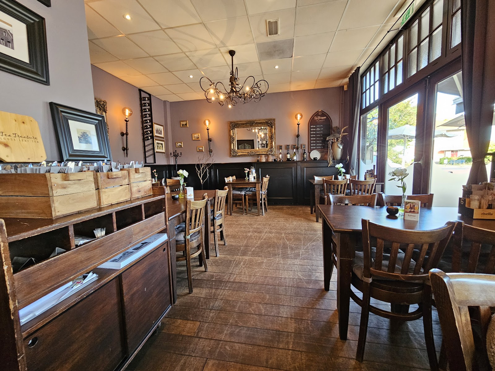 Foto van Café-Restaurant "De Tapperij" B.V.