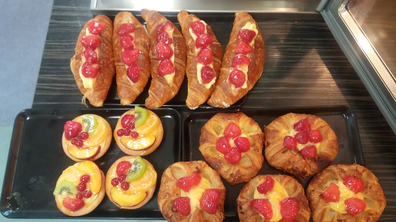 Foto van De Parabool | Bakkerij & Buurtwinkel Broekland