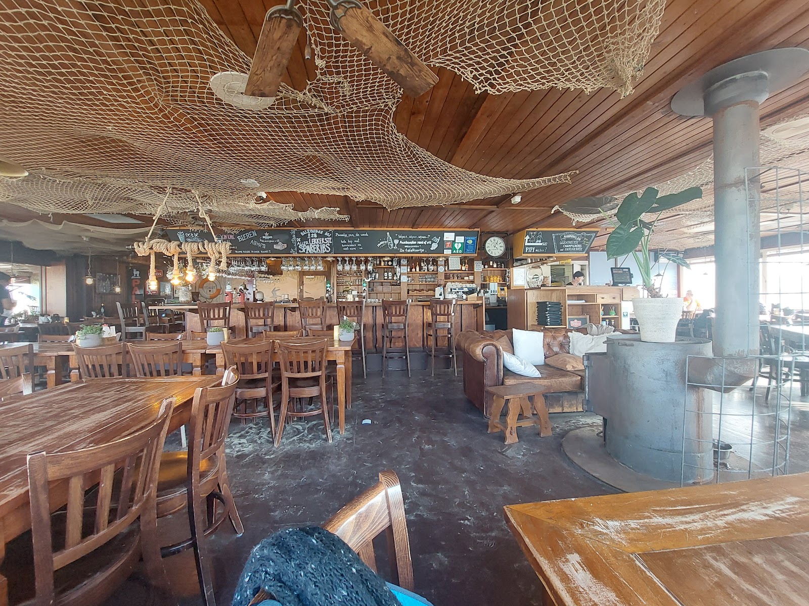 Foto van Strandpaviljoen Paal 28