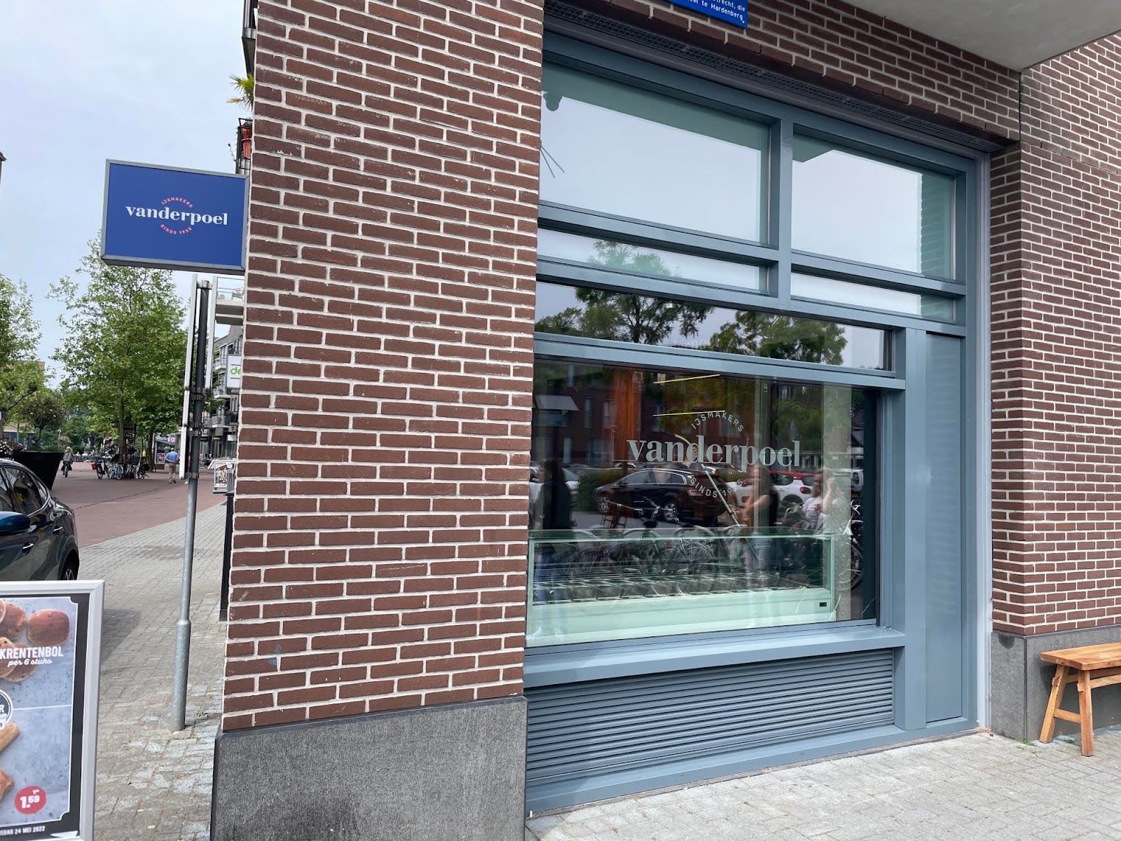 Foto van IJssalon Van der Poel | Hardenberg