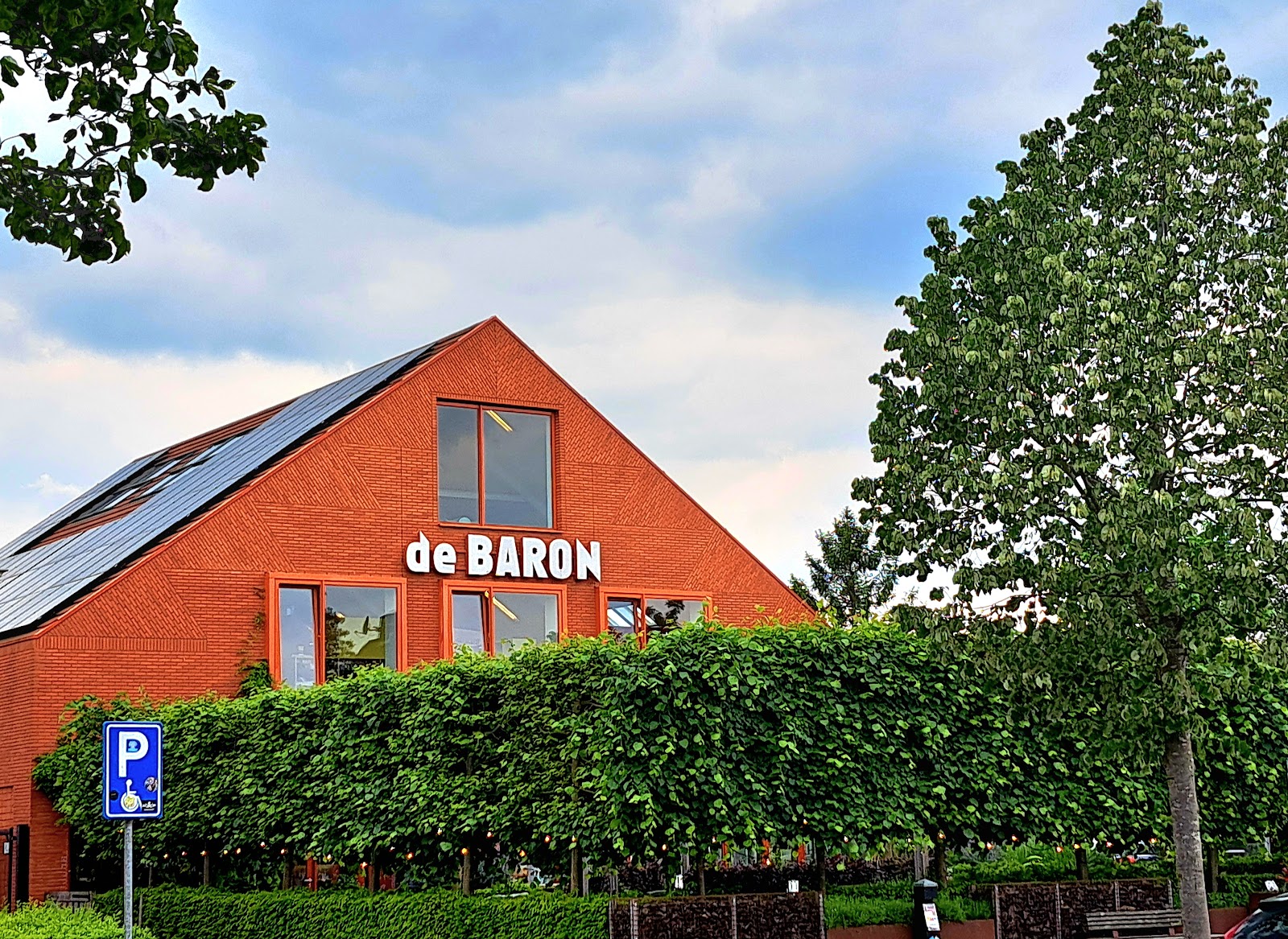 Foto van Multifunctioneel Centrum De Baron