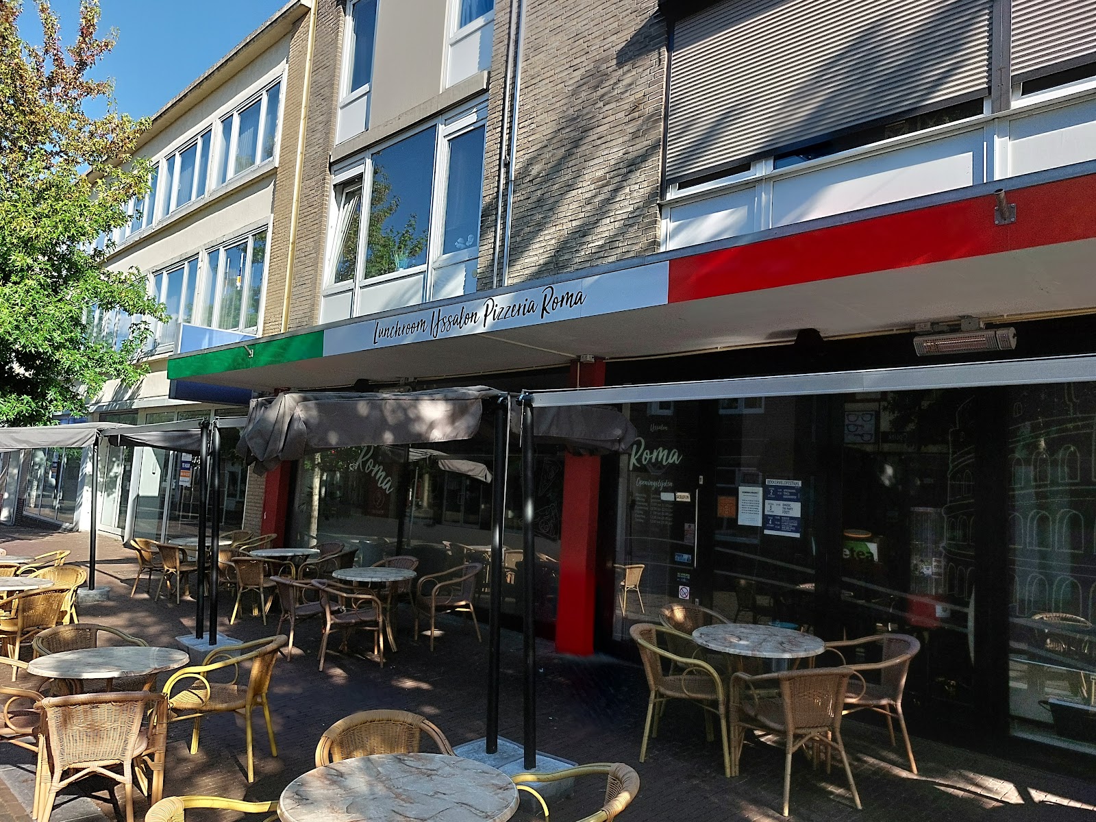 Foto van Lunchroom IJssalon Pizzeria Roma