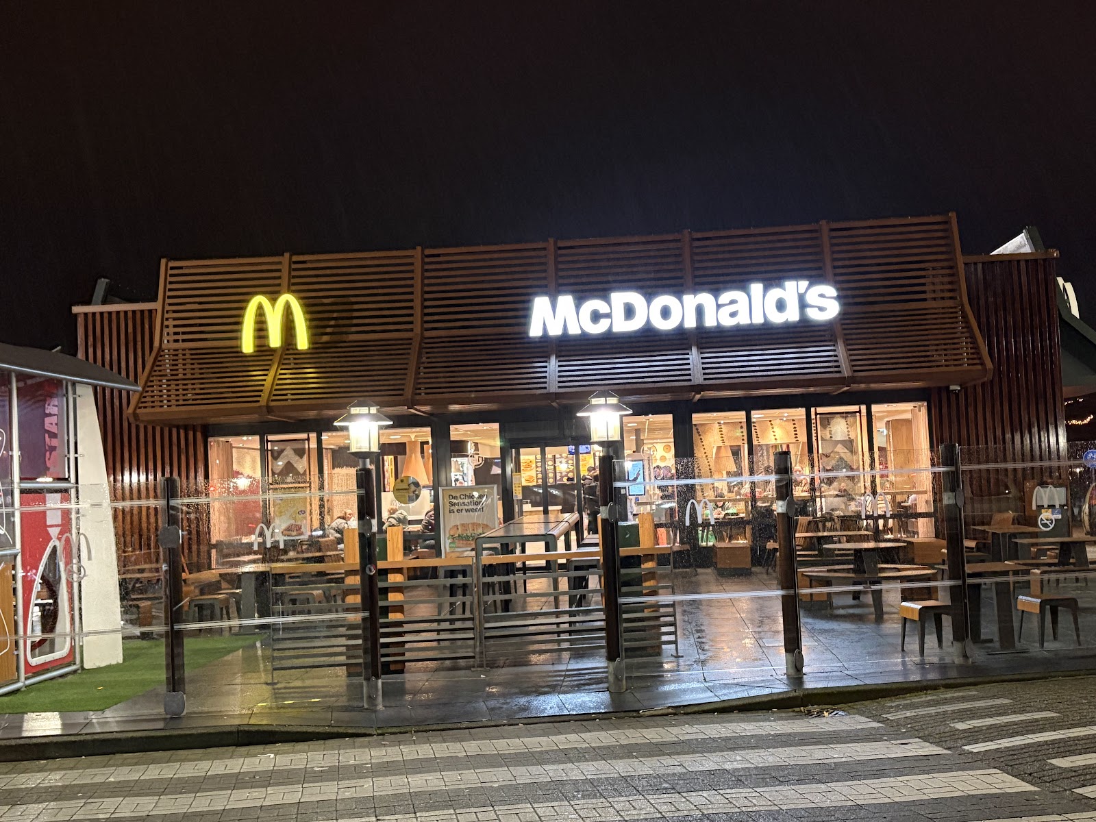 Foto van McDonald's Hoogvliet
