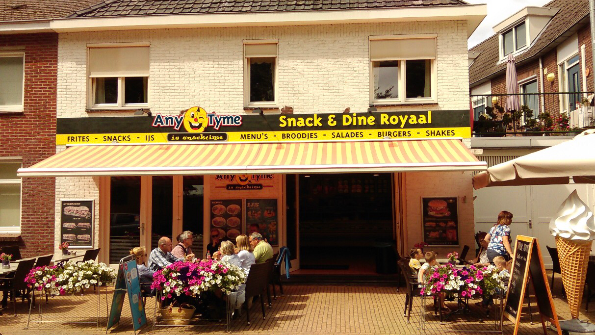 Foto van Cafetaria Royaal