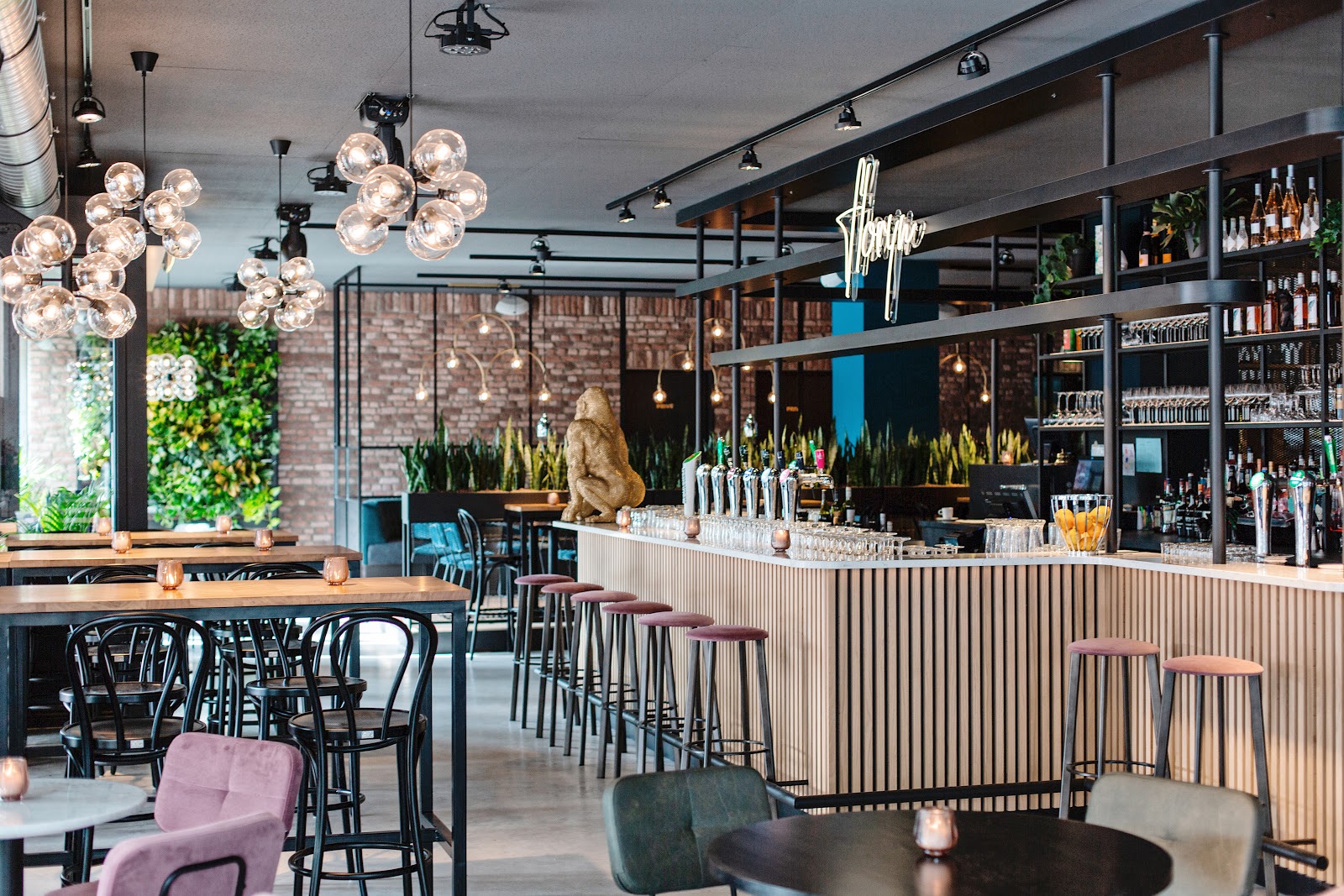 Foto van Floryn Grand Café