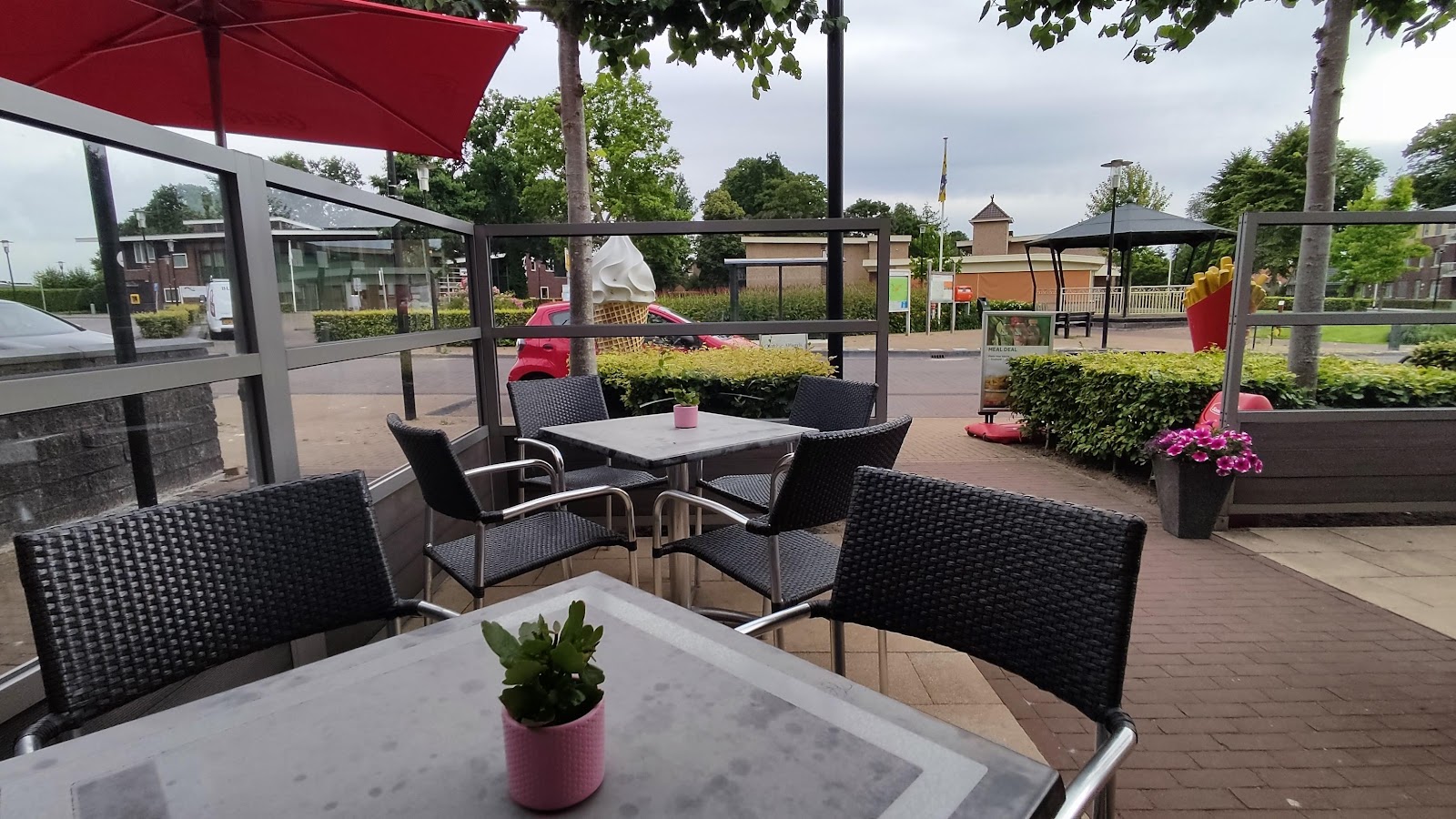 Foto van Snack-Resto Woldplein
