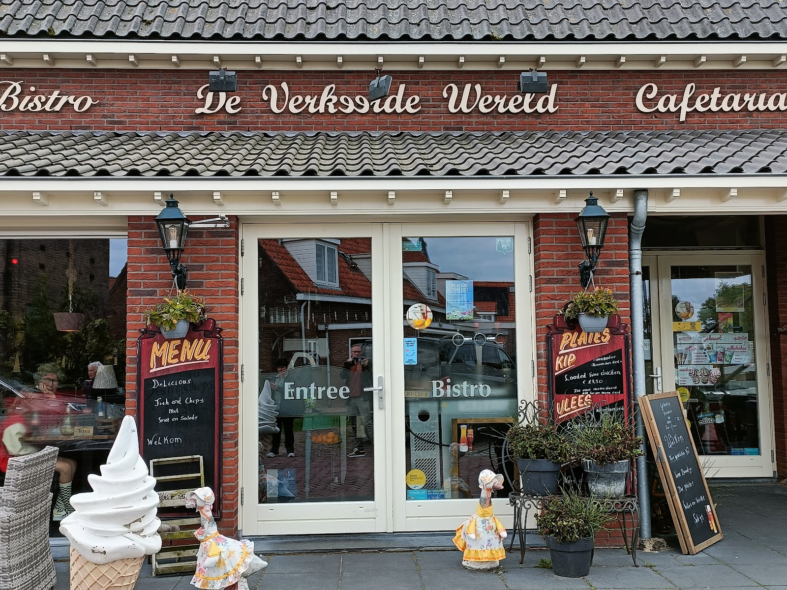 Foto van De Verkeerde Wereld