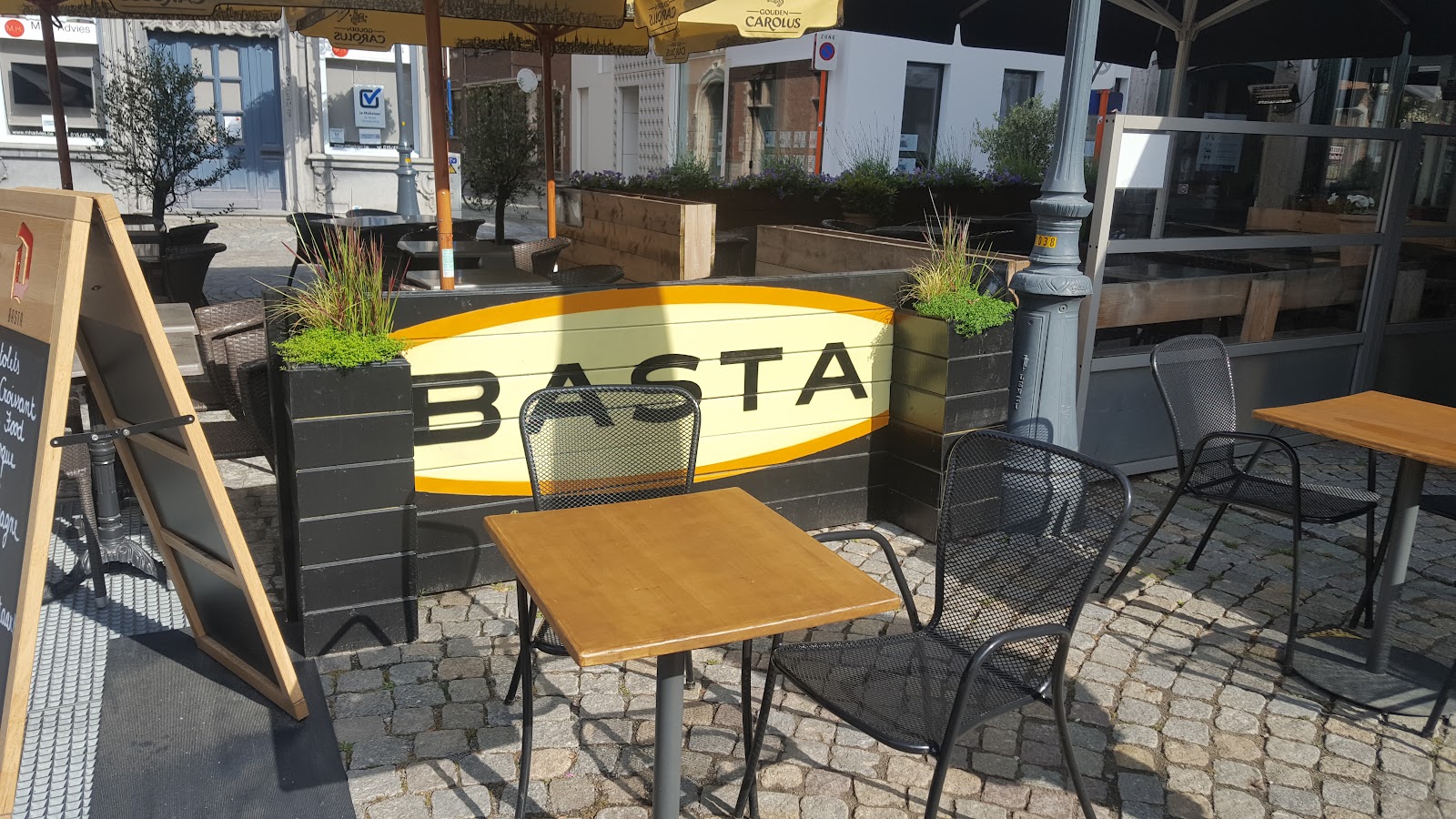 Foto van Basta
