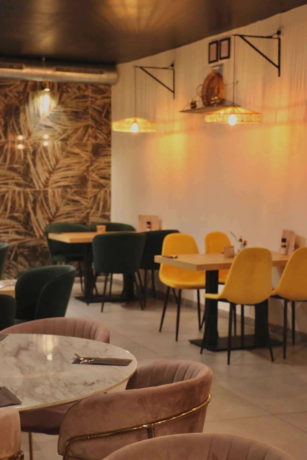 Foto van Ayos Lunchroom. Voor Ontbijt, Lunch en Diner