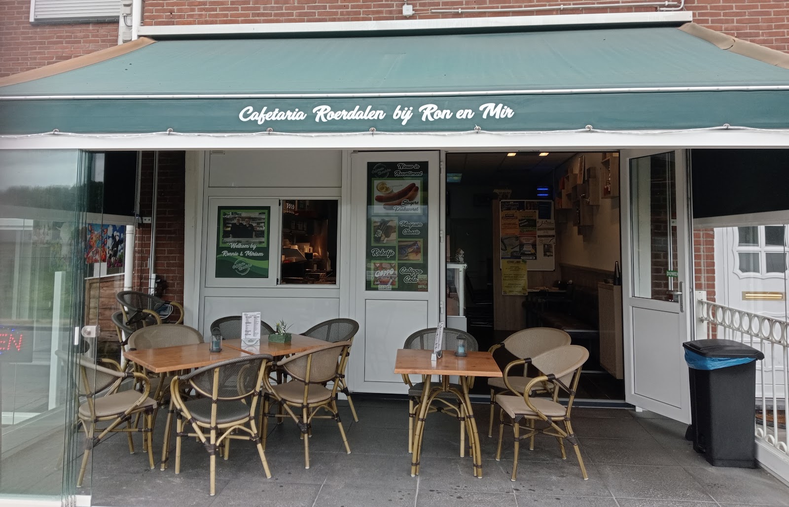 Foto van Cafetaria Roerdalen bij Ron en Mir