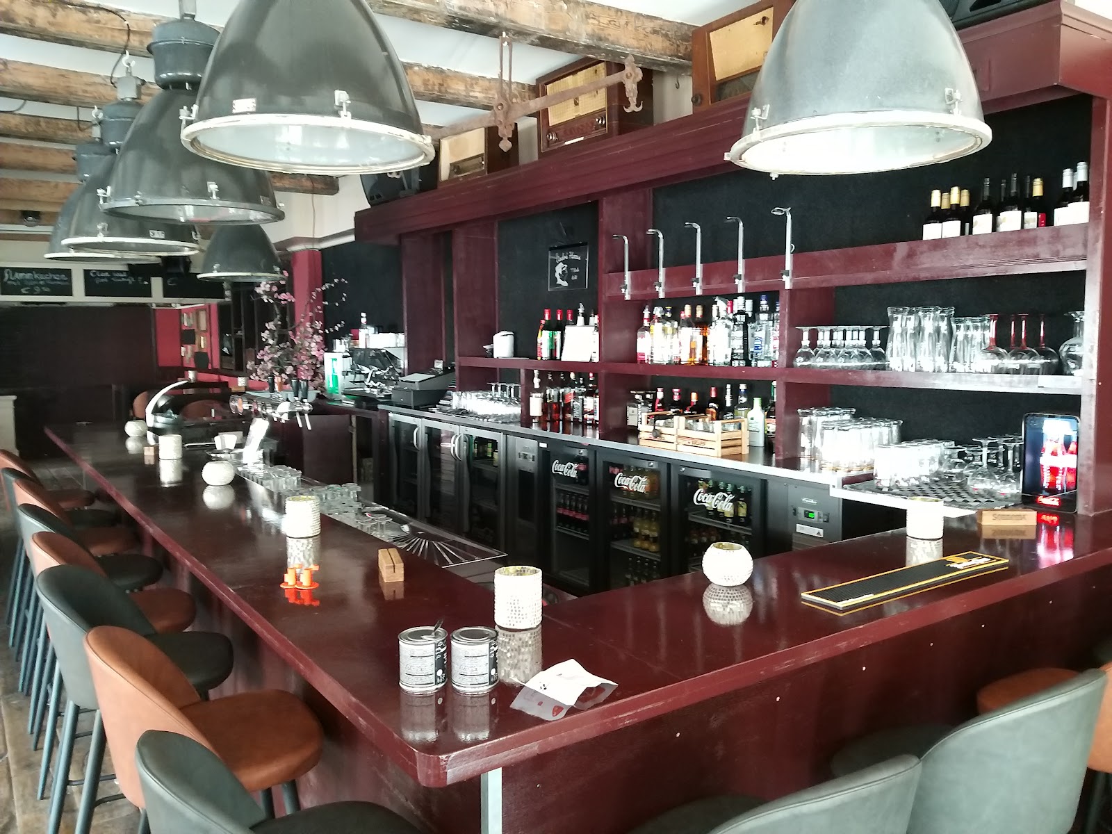 Foto van café bij de Buuf