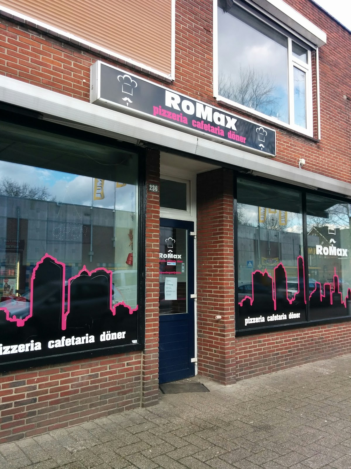 Foto van Romax