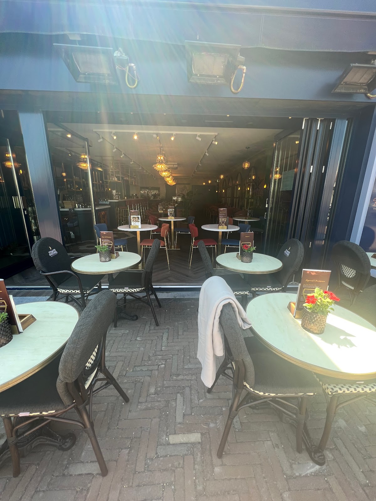 Foto van Basil Thai Restaurant Renesse