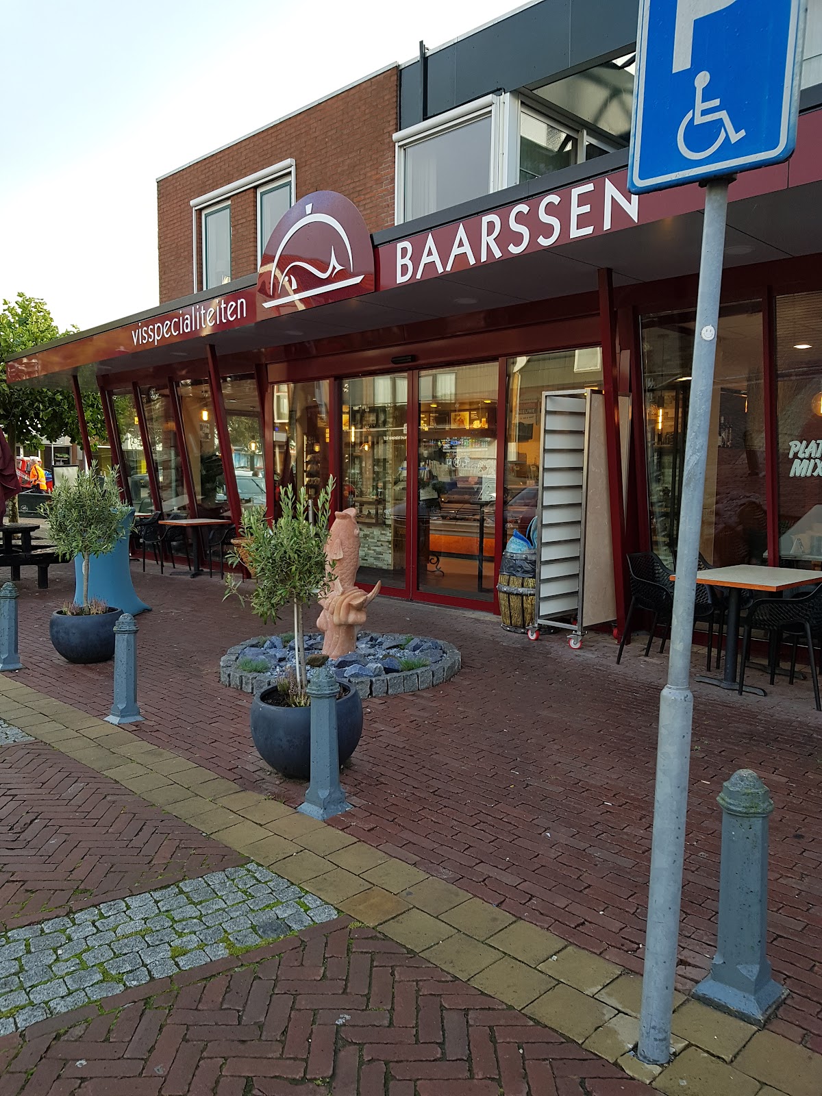 Foto van Visspecialiteiten en restaurant Baarssen