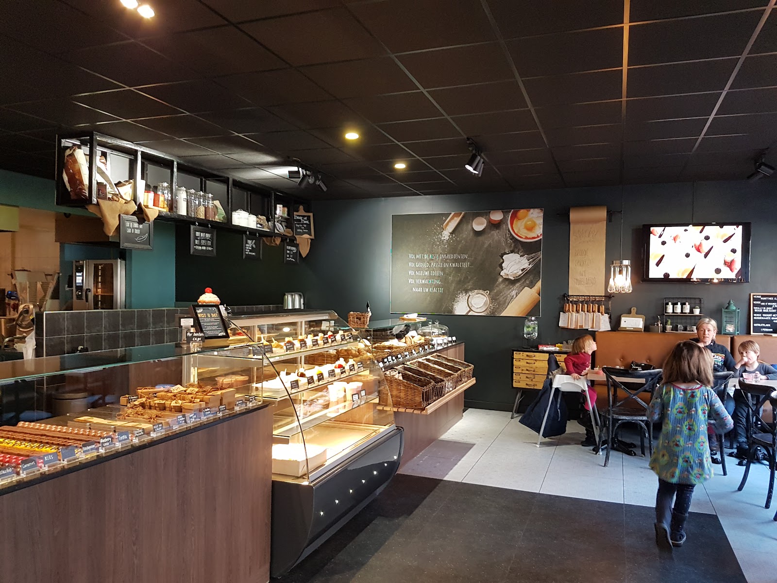 Foto van La Bomba - Patisserie - ijssalon - koffie - (Belegde) broodjes