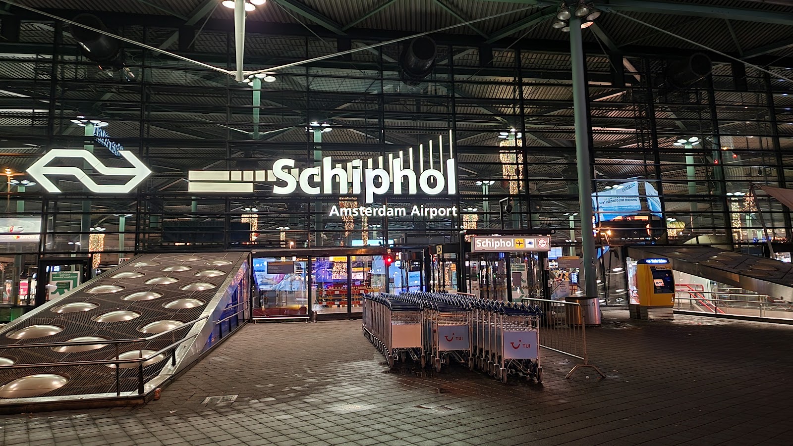 Foto van Schiphol Plaza