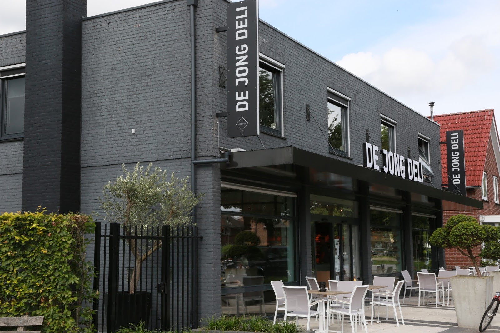 Foto van De Jong DELI | bakkerij, winkel & restaurant