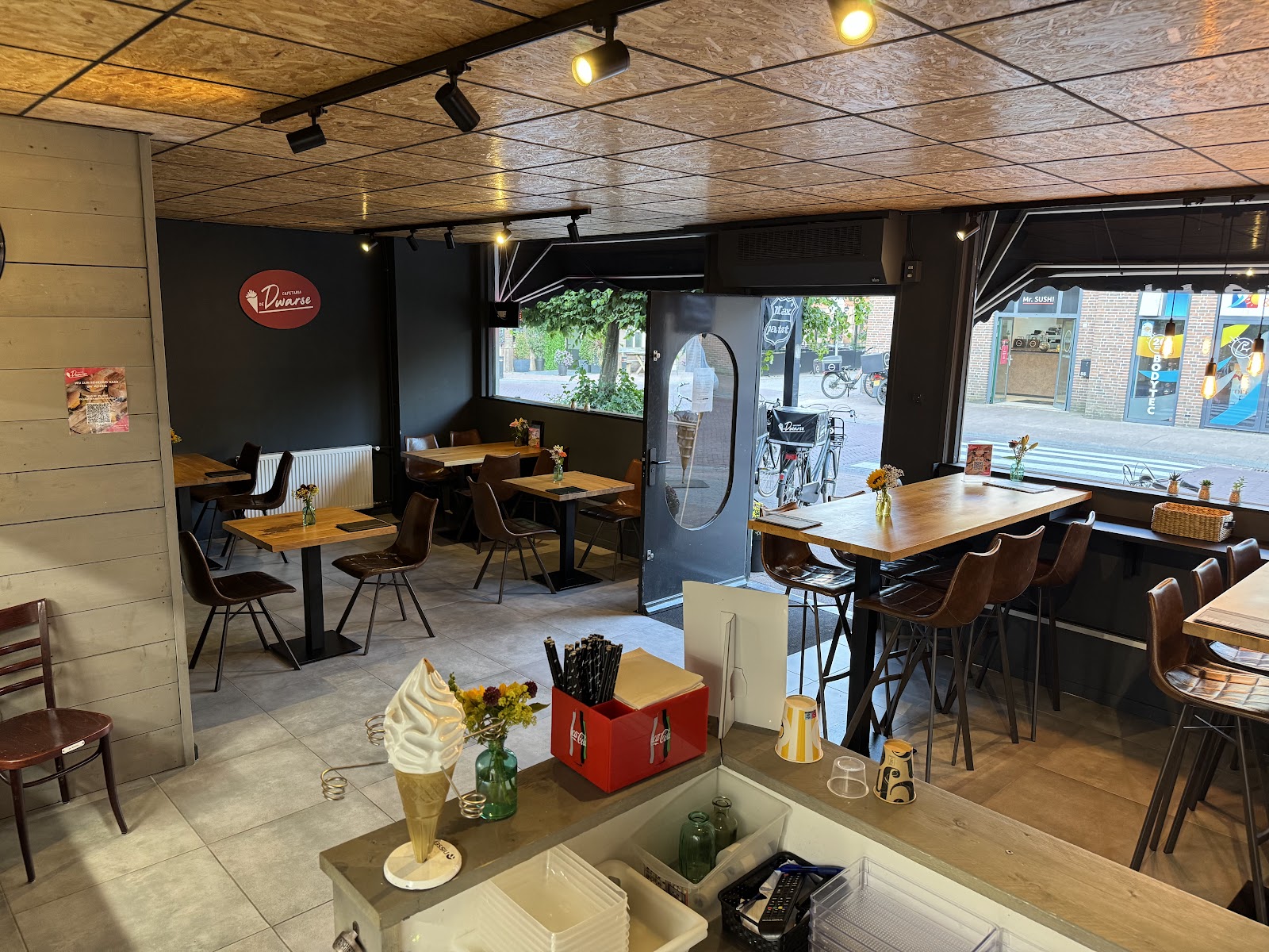 Foto van Cafetaria de Dwarse