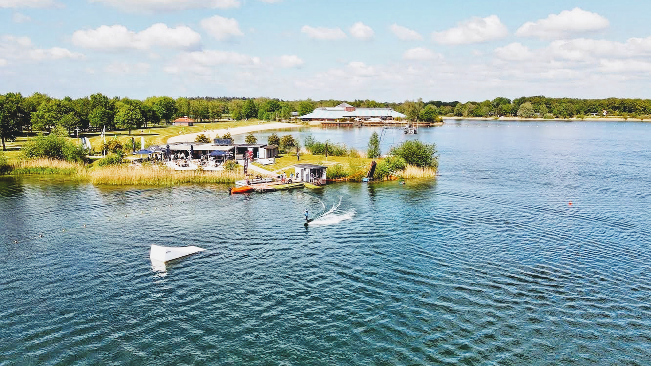 Foto van Zeumeren Watersport