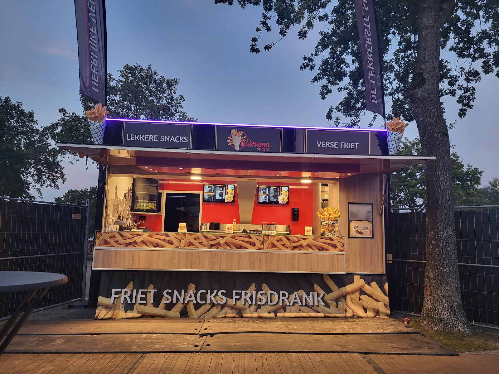 Foto van Patat/snackkraam Wiersma