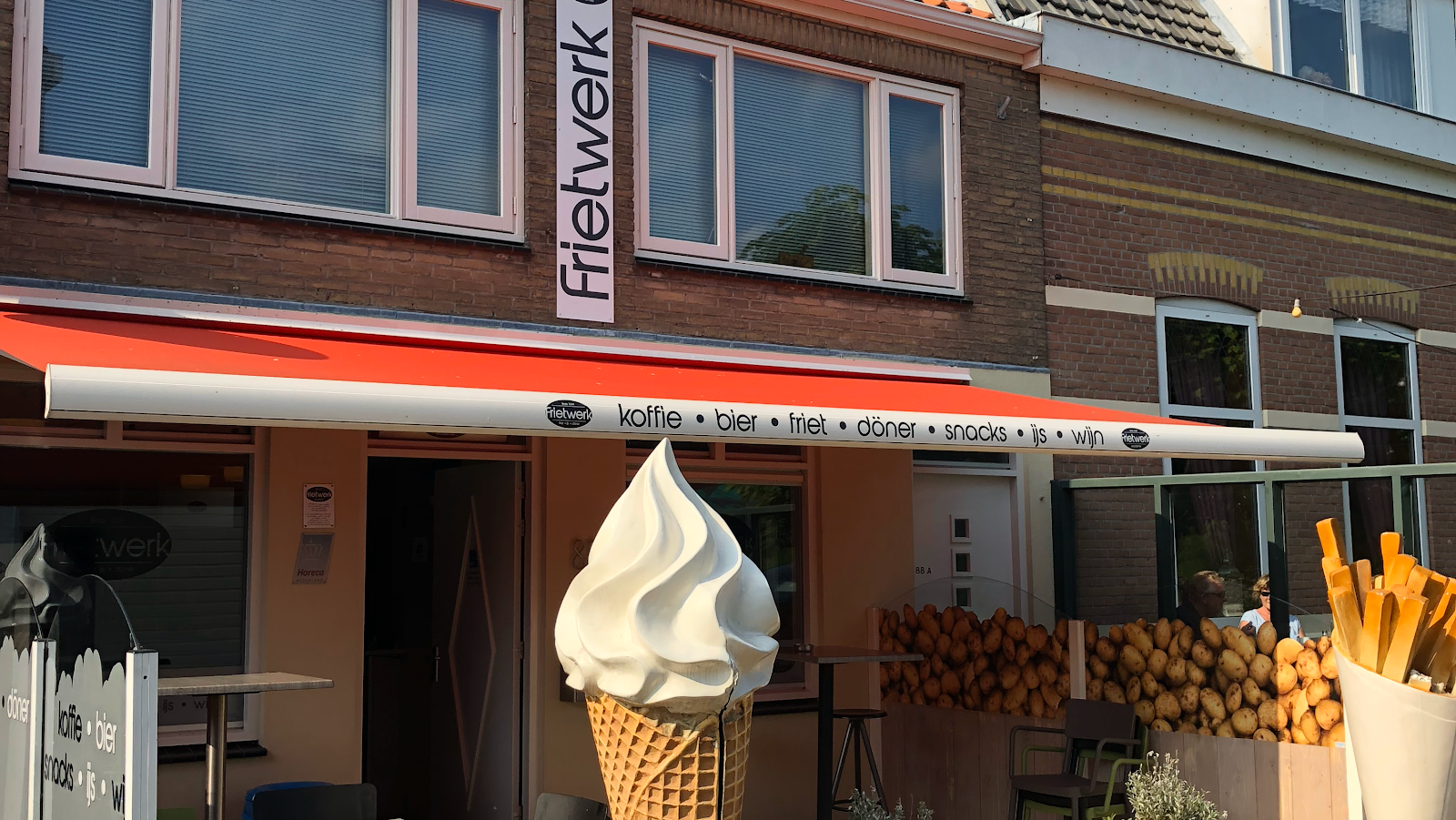 Foto van Frietwerk by Smits - Friet, snacks, pizza, döner en softijs