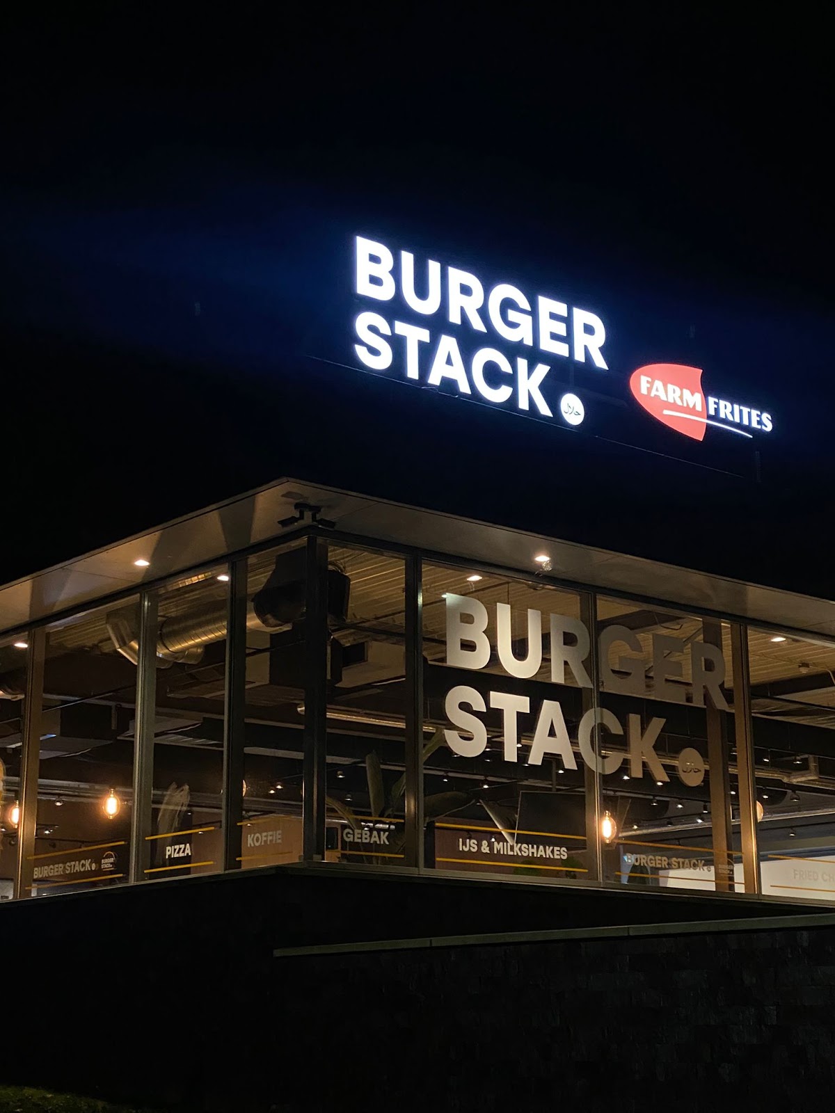 Foto van Burger Stack