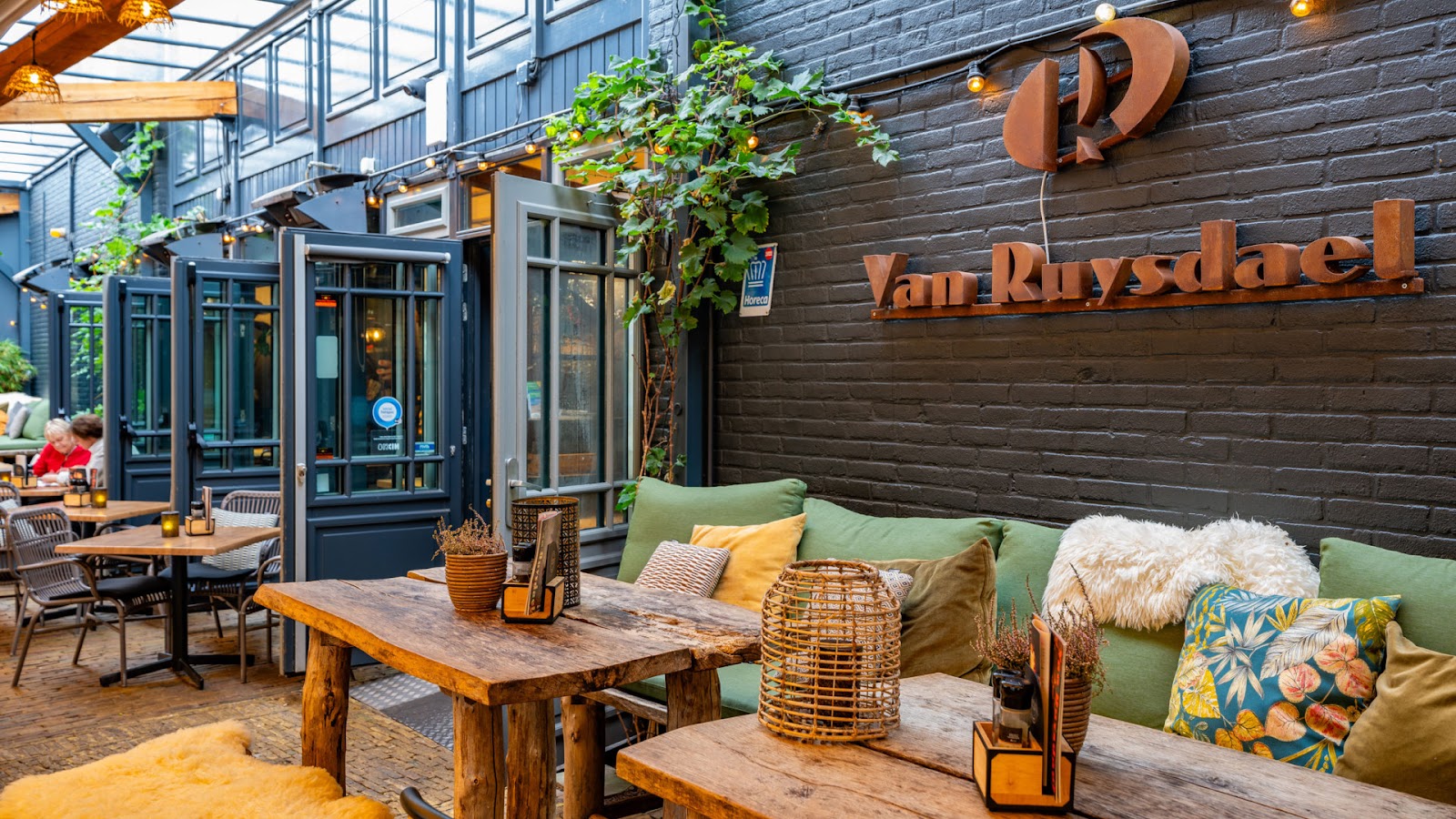 Foto van Grand Café Van Ruysdael