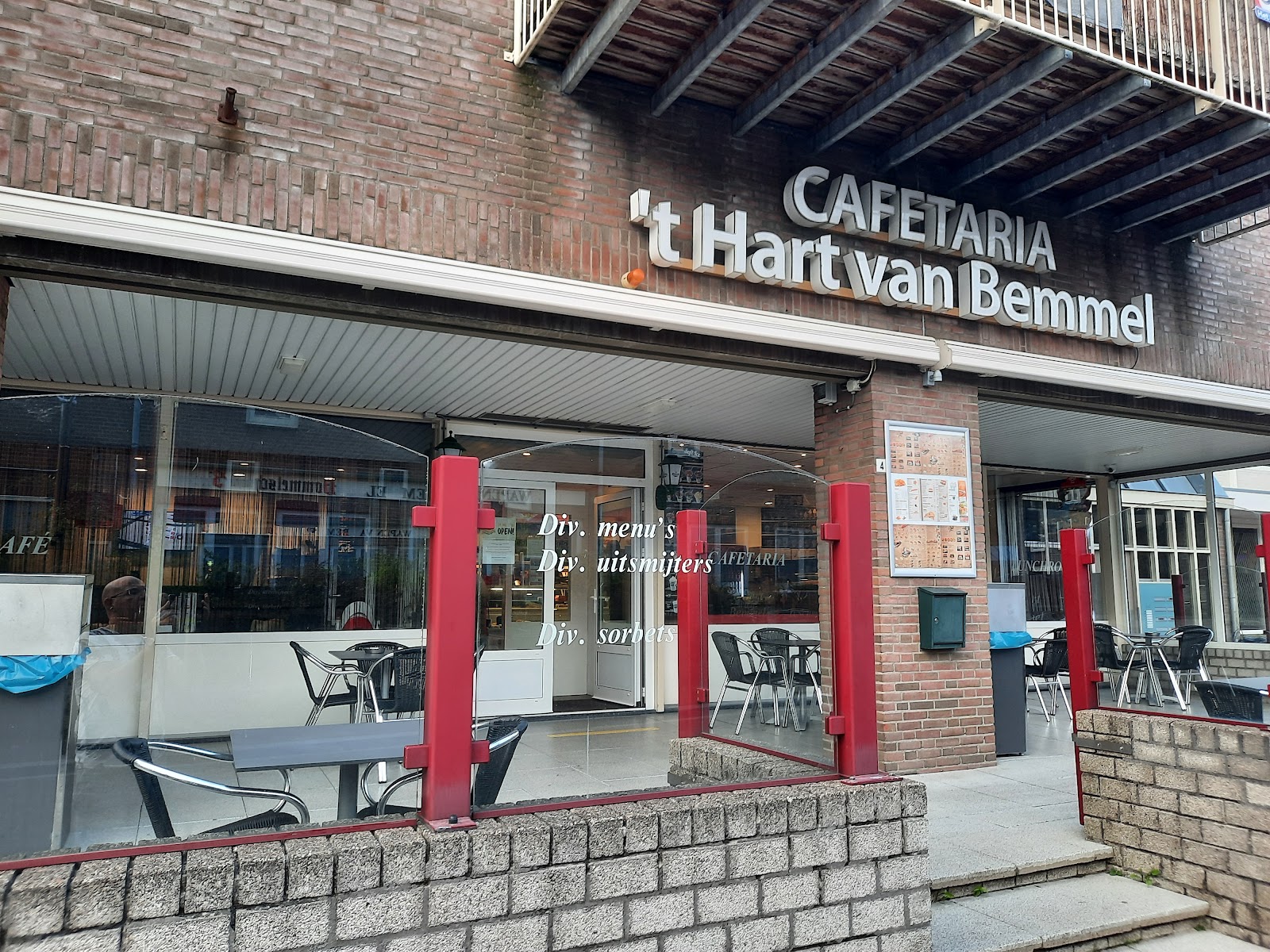 Foto van Cafetaria Het Hart Van Bemmel