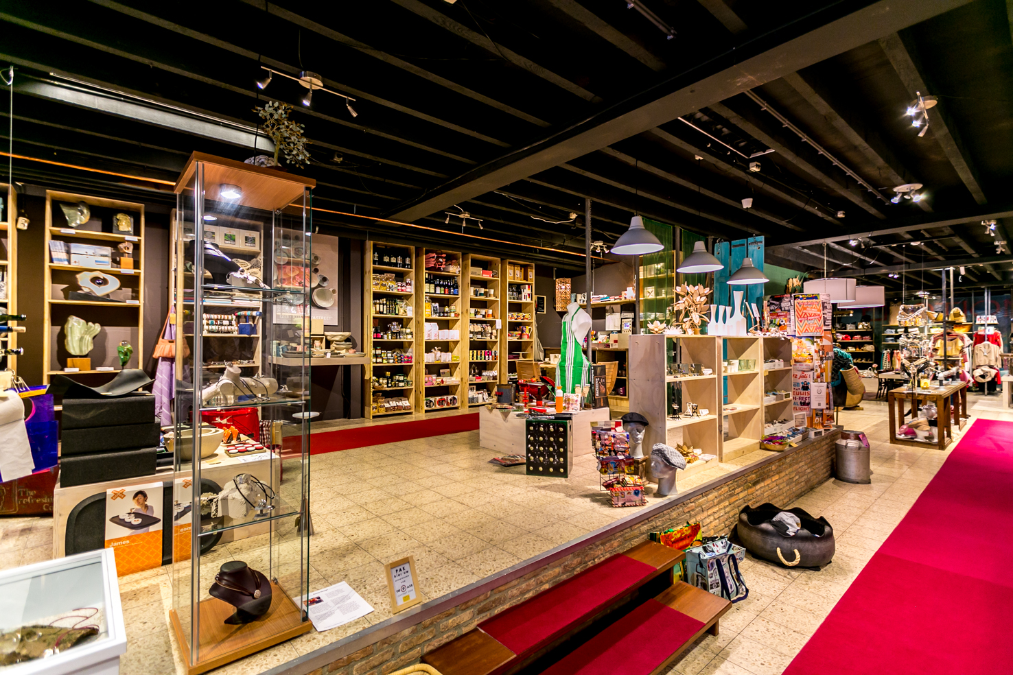 Foto van To Daze concept store